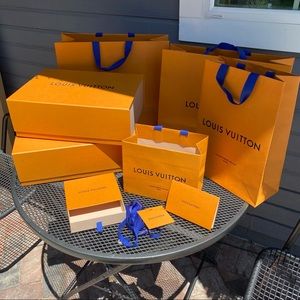 Louis Vuitton shopping bags & boxes - Set #2
